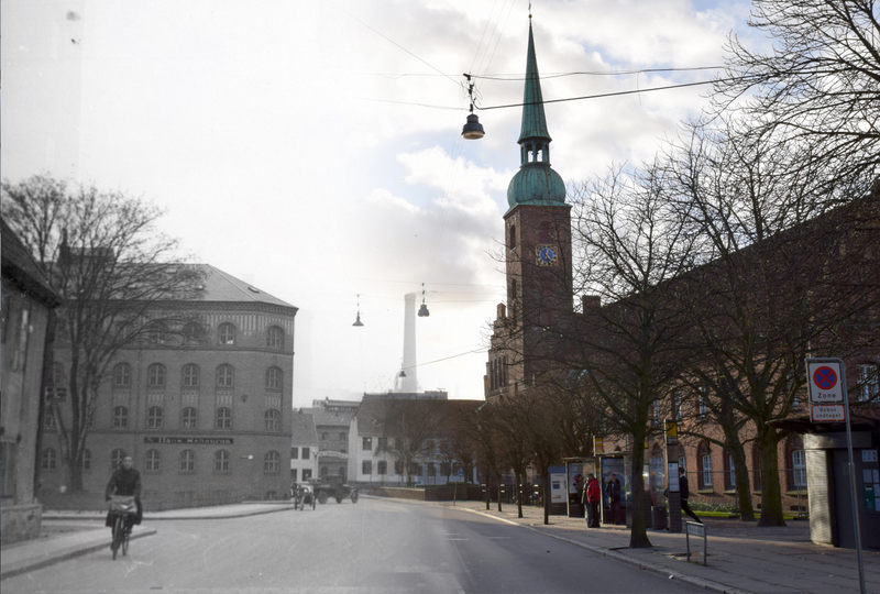 ROLIGHED(1939-2015)